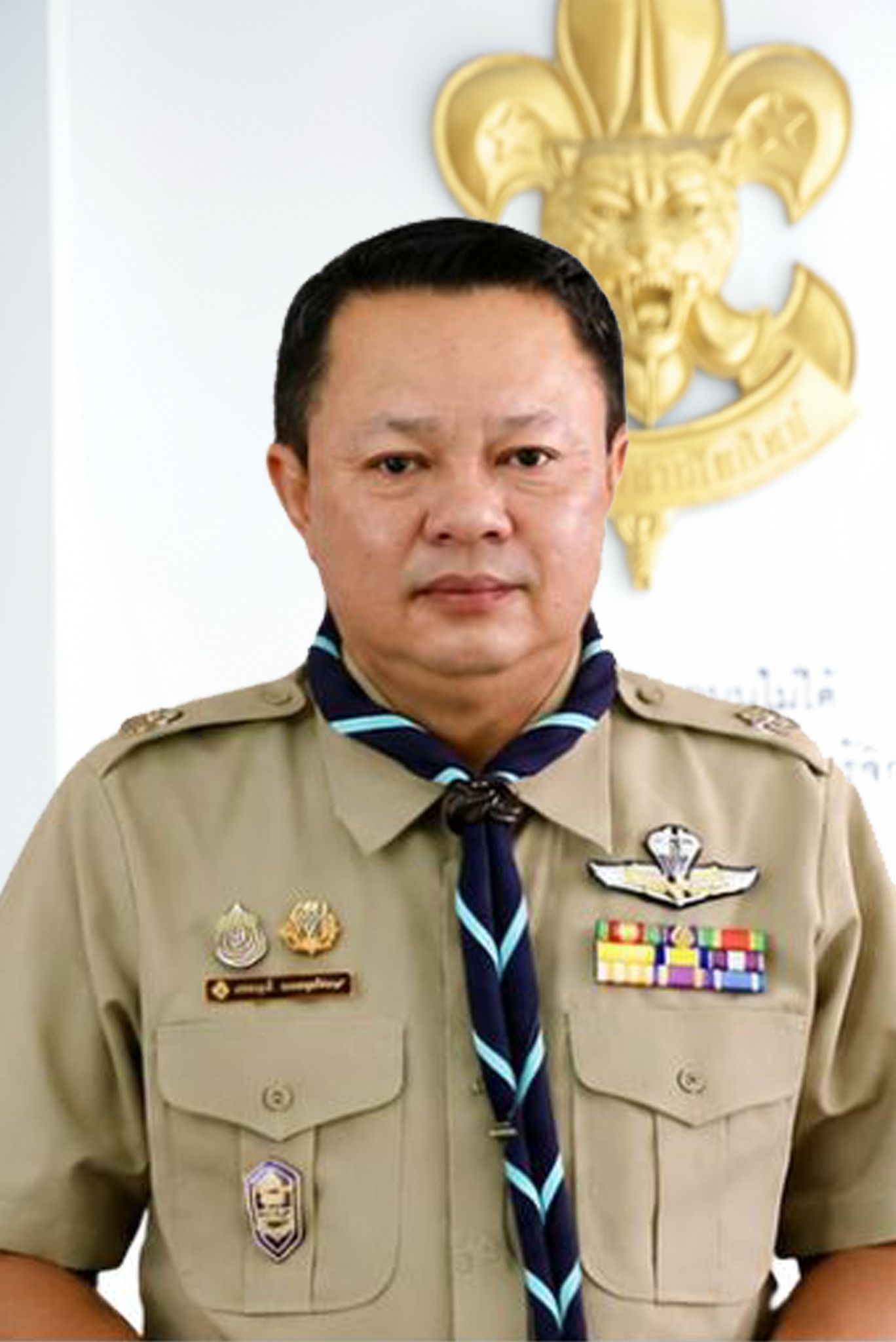 นายเสริมฤทธิ์ หวายฤทธิ์ธนกุล